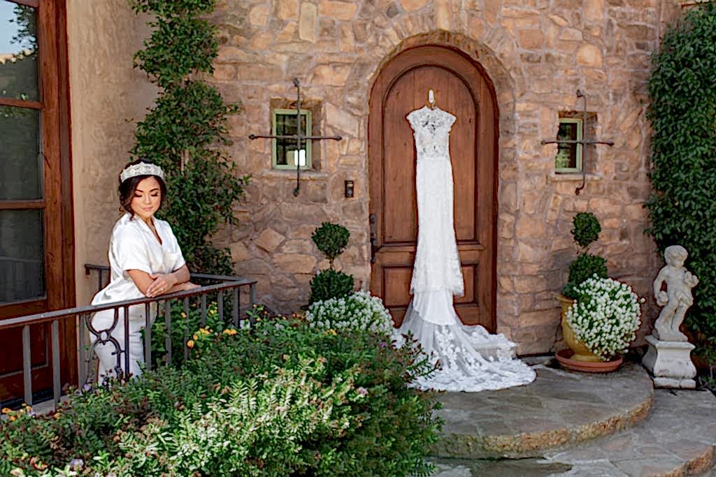 Malibu Estate Wedding bride and wedding gown