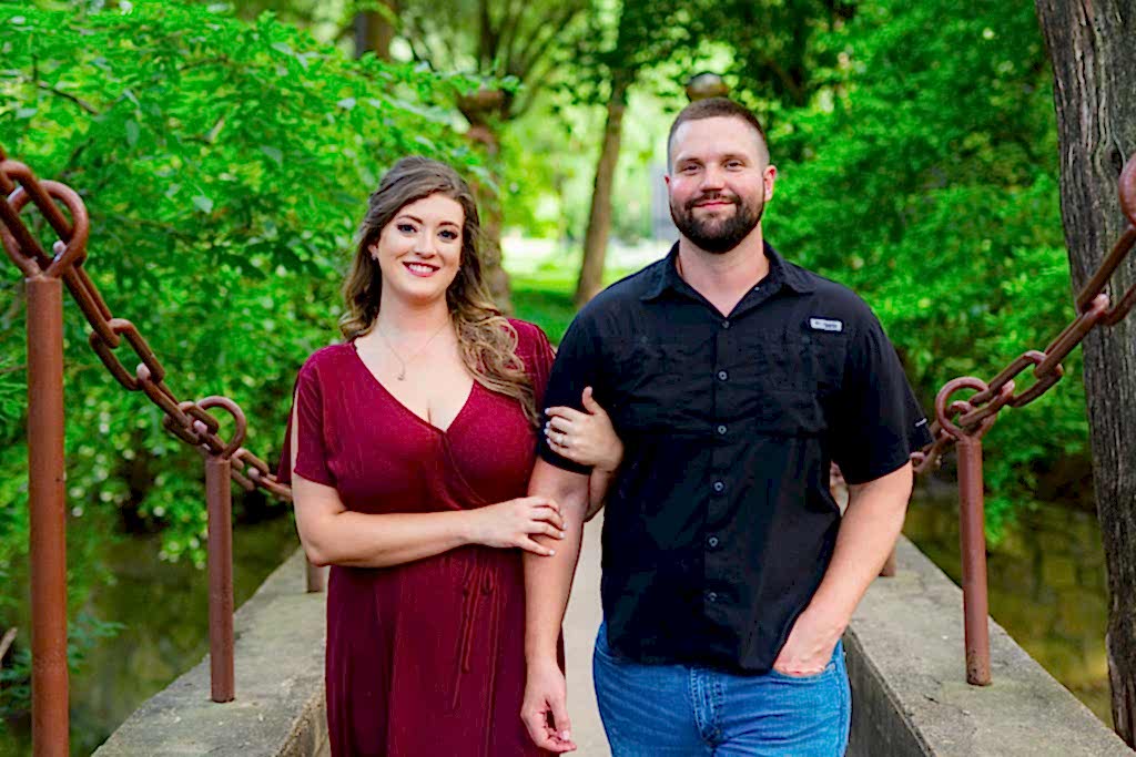 Engagement session at Prather Park in Dallas