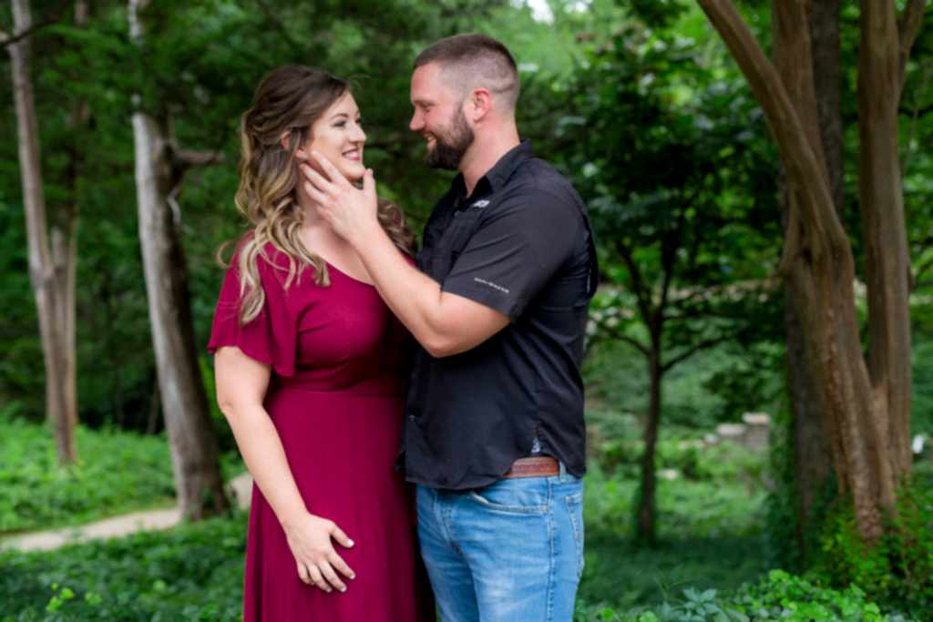 Romantic Prather Park Engagement Session
