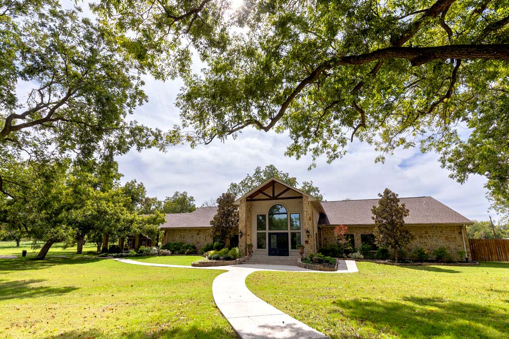The Orchard Event Venue & Retreat - Wedding Venue